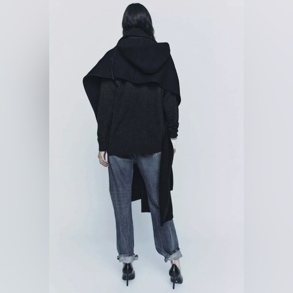 Zara HOODED WOOL CAPE. Black. One Size. New with Tags. - Picture 2 of 16